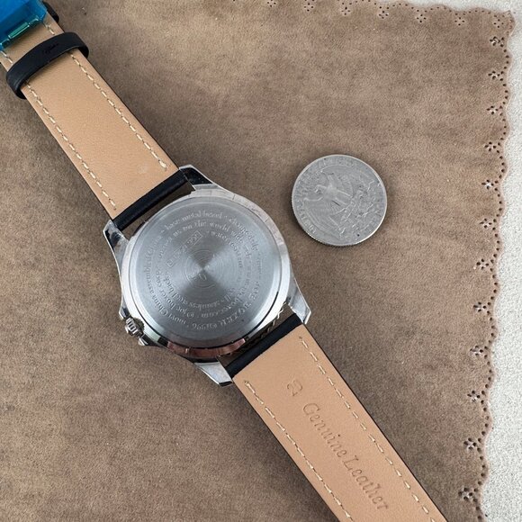 Fun vintage and rare Joe Boxer watch, featuring a Time to Yin -- Time to Yang - Picture 8 of 11